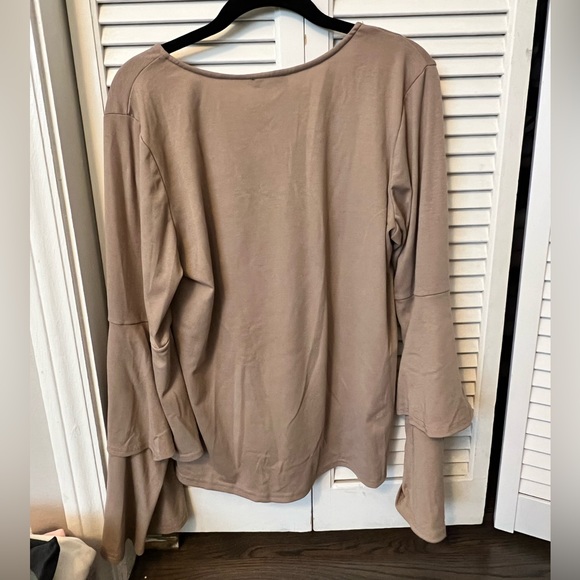 Bell Sleeve Long Sleeve Top - Picture 4 of 4